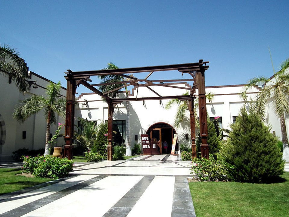 Der Eingang zum Restaurant Stella Beach Resort & Spa Makadi Bay