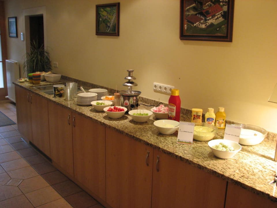 Büffet Hotel Apart Garni Heisenhof