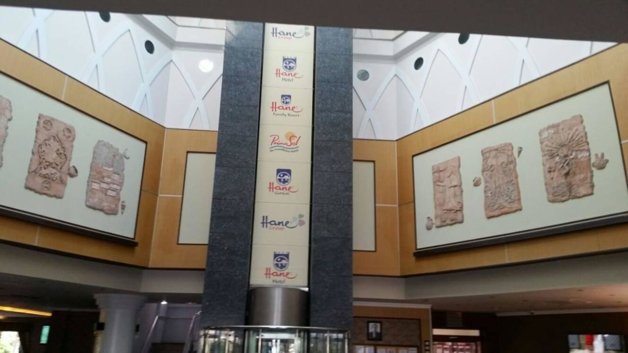 Lobby Hane Family Resort