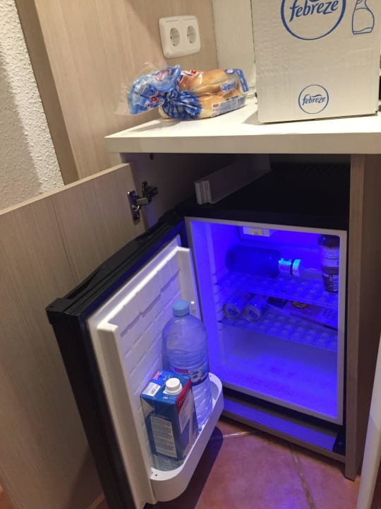 Minibar Hotel Adelino