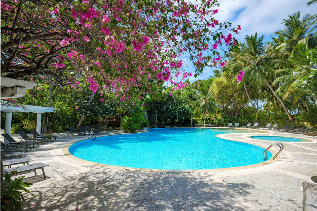 Pool Kuramathi Maldives