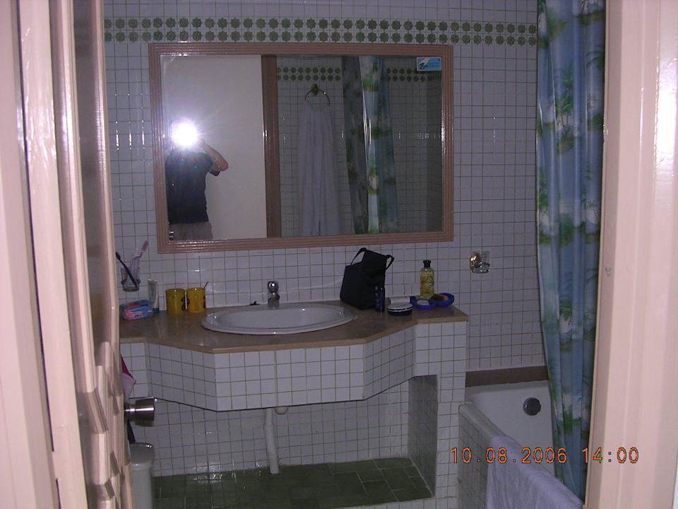 Chiraz Palmyra Holiday Resort & Spa