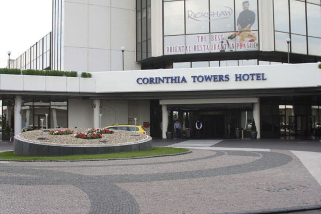 Hoteleingang Grand Hotel Prague Towers