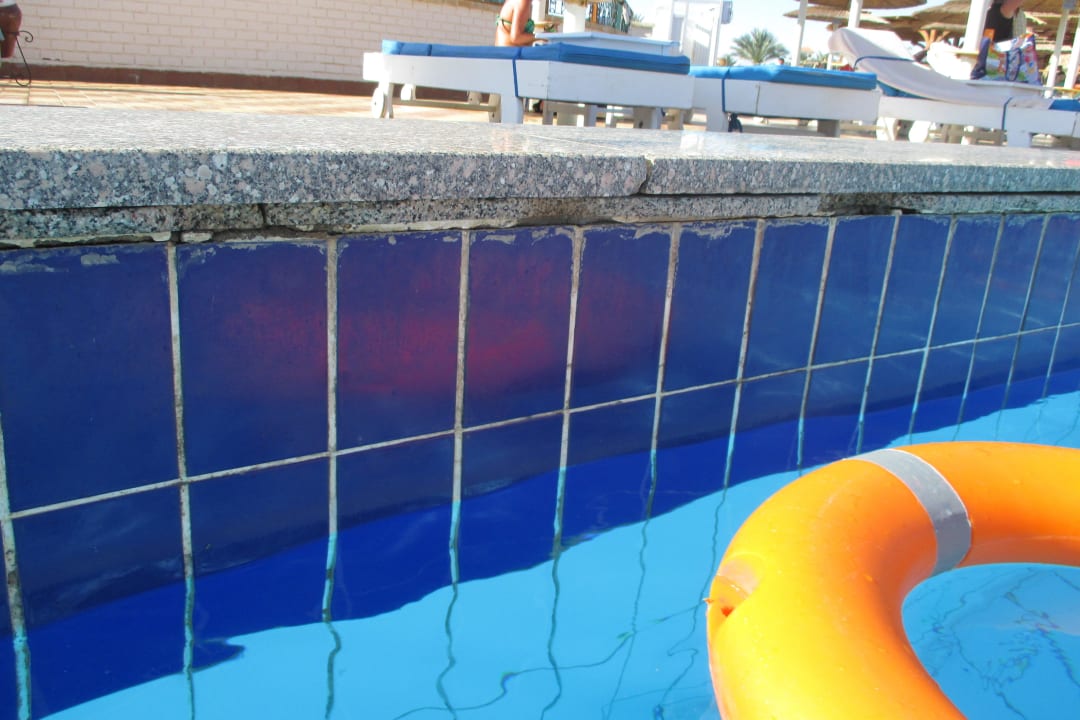 Das etwas andere Foto: Fugenmasse fehlt komplett Pickalbatros Dana Beach Resort - Hurghada