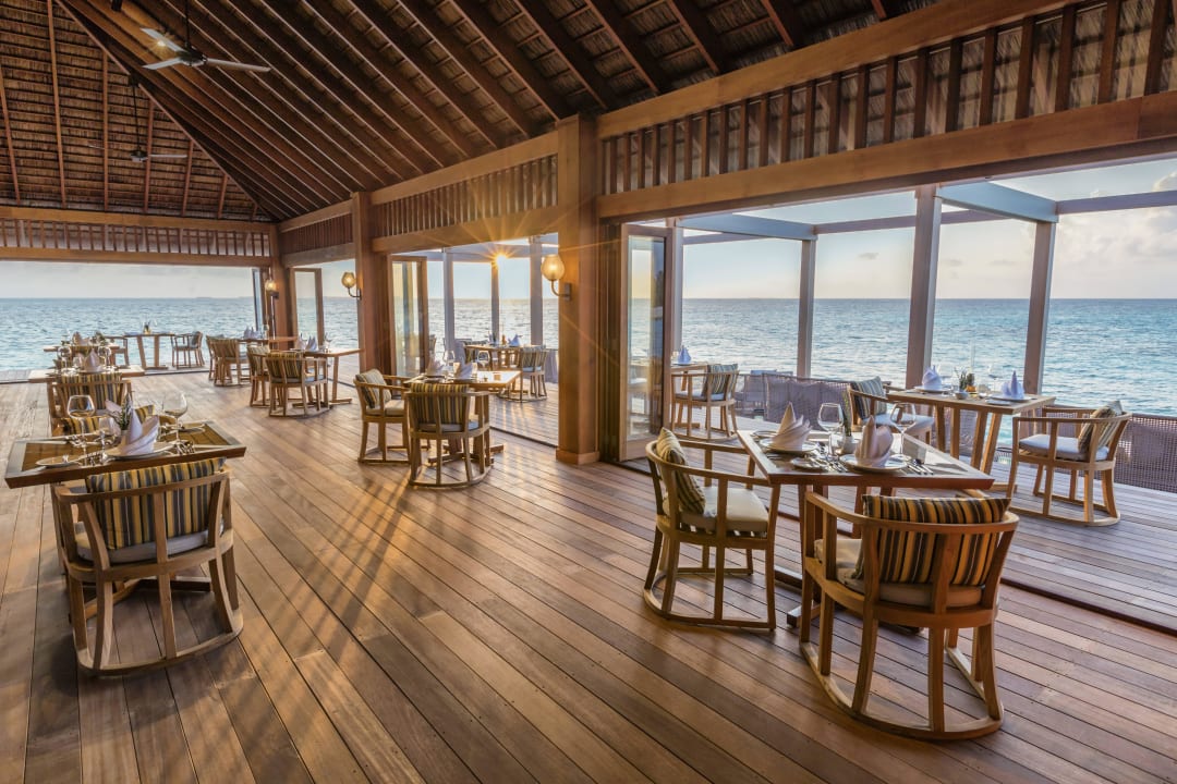 Over-the-water Aquarium Restaurant Hurawalhi Island Resort Maldives