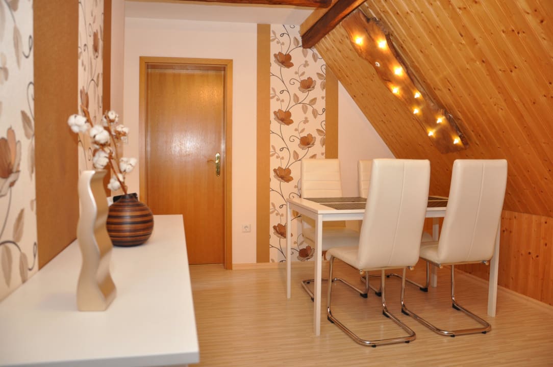 Beispiel Ferienwohnung Apartments Vier Napoleonslinden