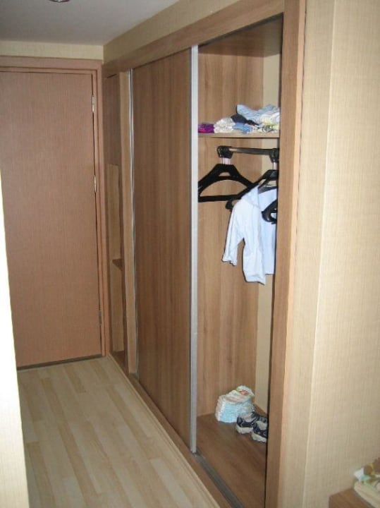 Schrank im Zimmer Calimera Hane Garden