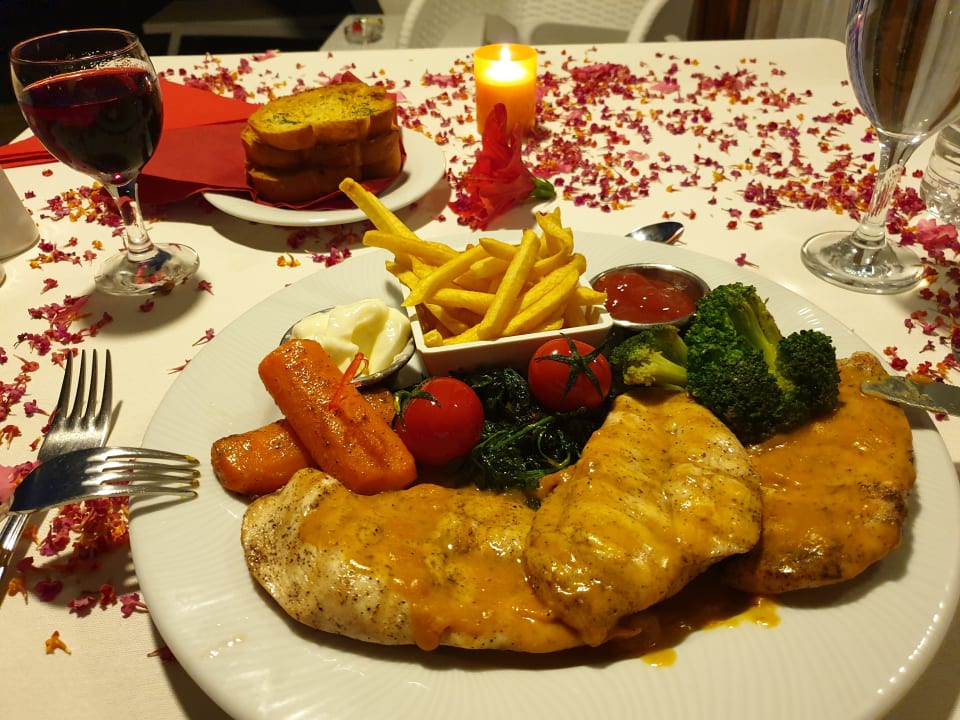 Gastro Club Turtas Beach Hotel