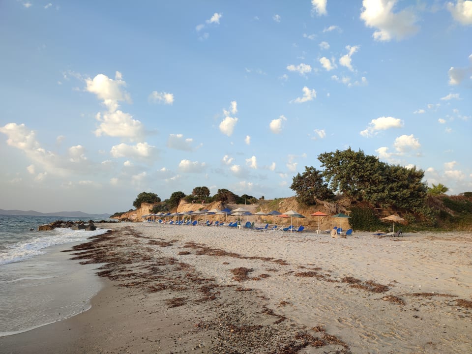 Strand Hotel Kouros Palace