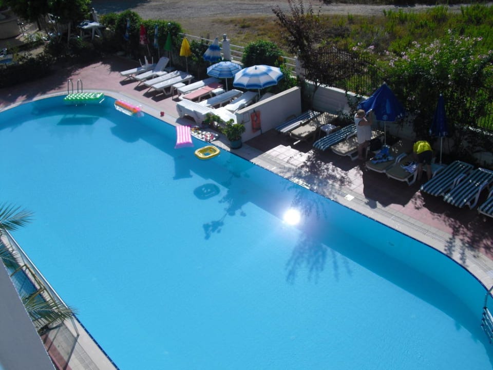 Pool von Balkon aus Hotel Side Elis