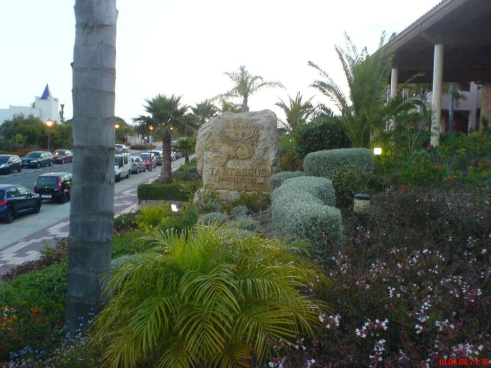 Hoteleingang Ilunion Sancti Petri