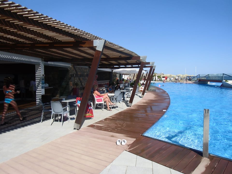 Meerwasserpool Hotel Petra Mare