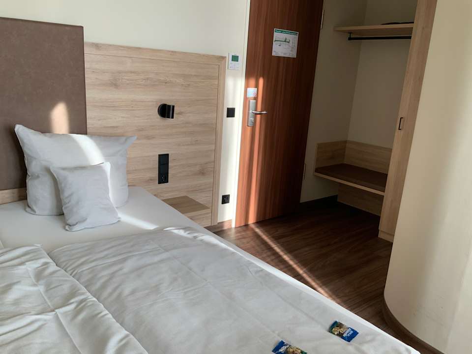 Zimmer LAGOVIDA Ferienresort am Störmthaler See