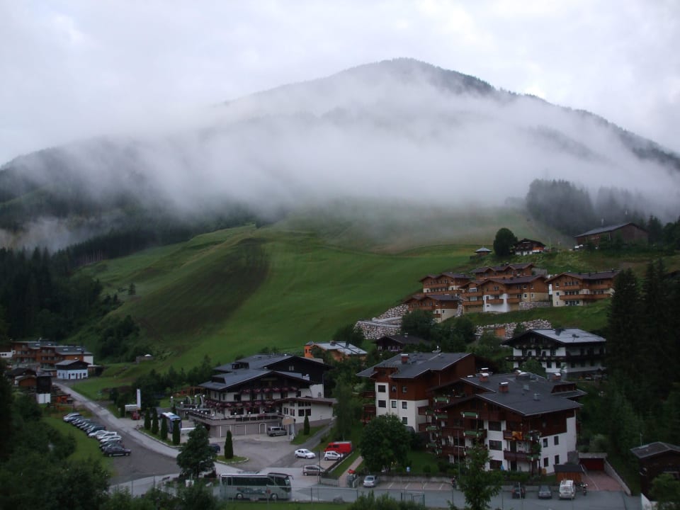 Skihang am Morgen Hotel Sonnegg