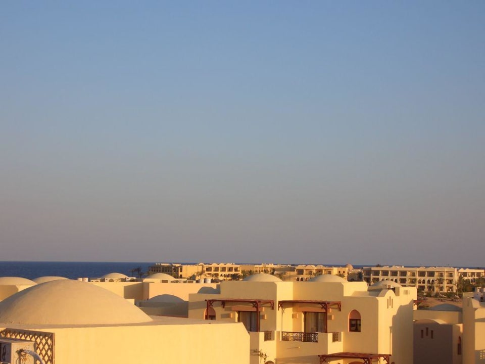 Blick über die Hotelanlage Steigenberger Coraya Beach - Adults only