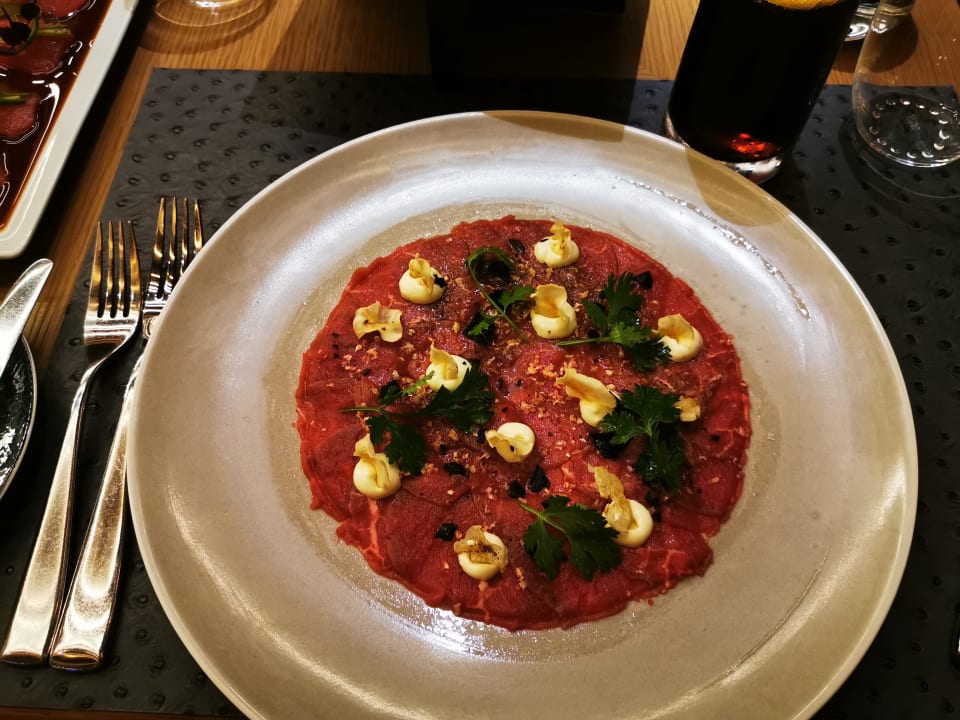 Gastro Saadiyat Rotana Resort &  Villas