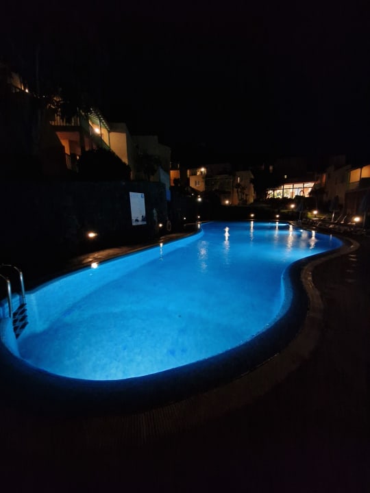 Pool Apartamentos La Caleta