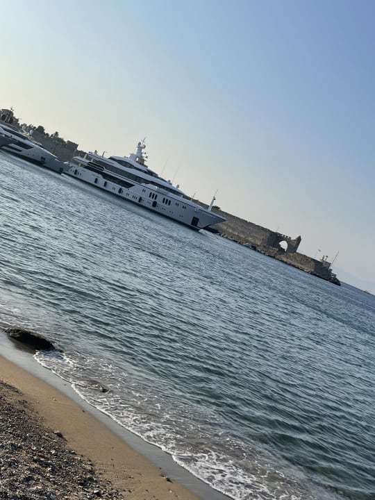 Strand The Ixian Grand & All Suites