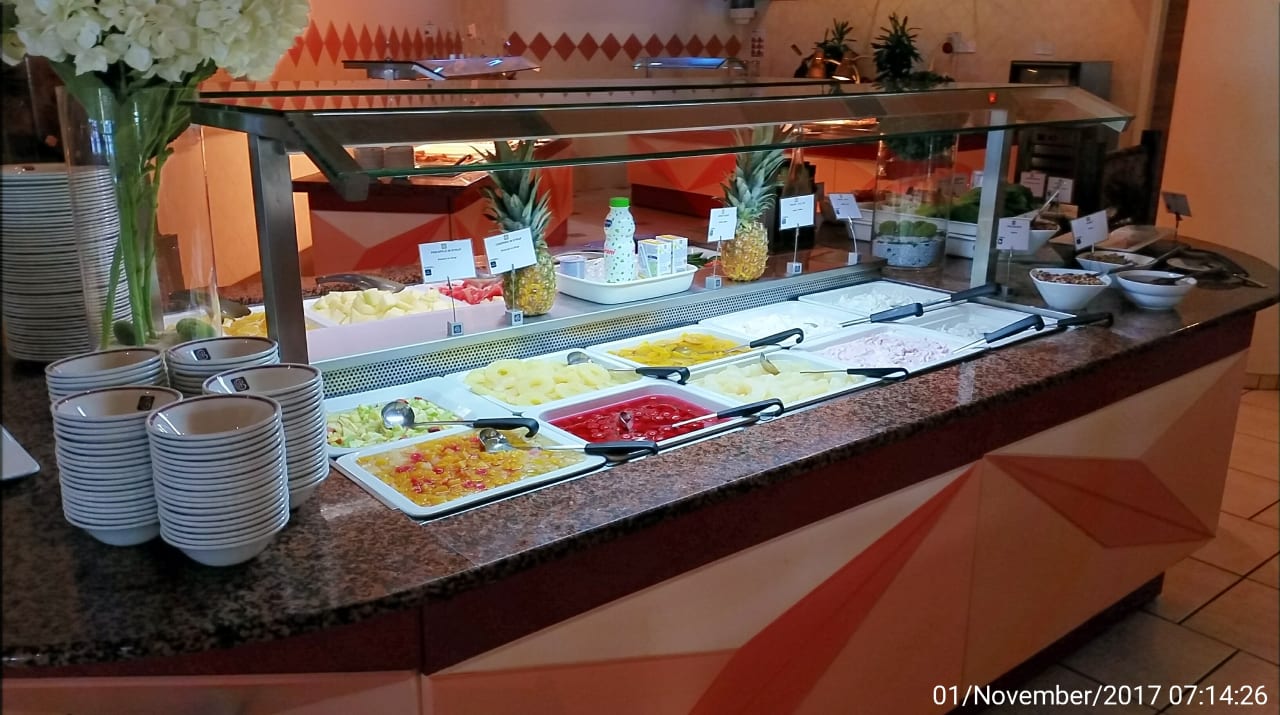 Gastro Constantinou Bros Athena Royal Beach Hotel