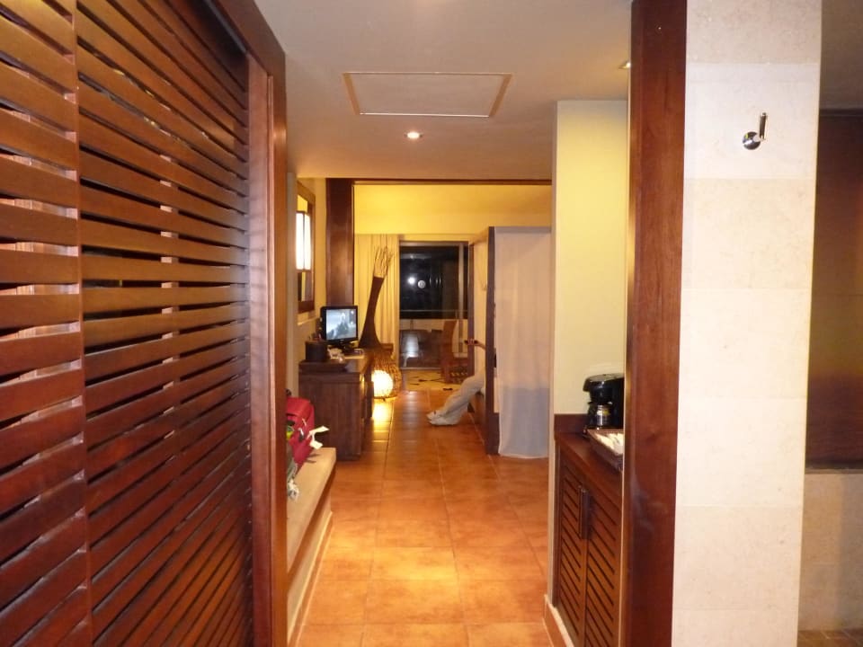 Blick von der Tür ins Zimmer Catalonia Royal Bavaro - Adults only