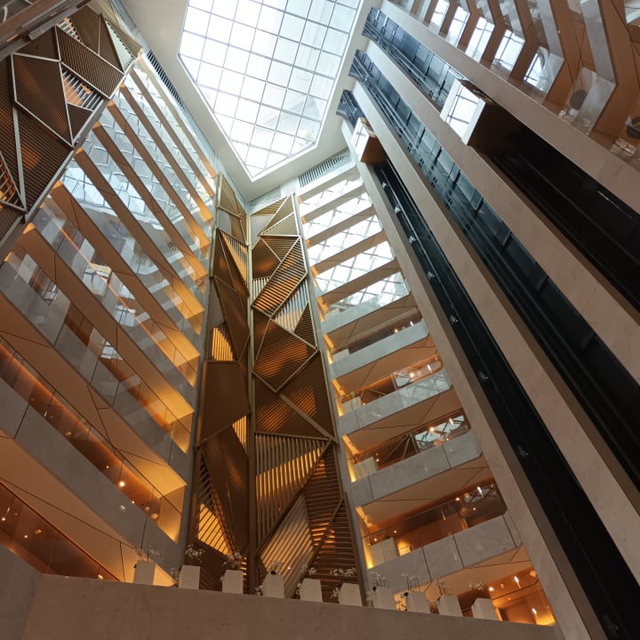 Lobby Al Bandar Rotana - Creek