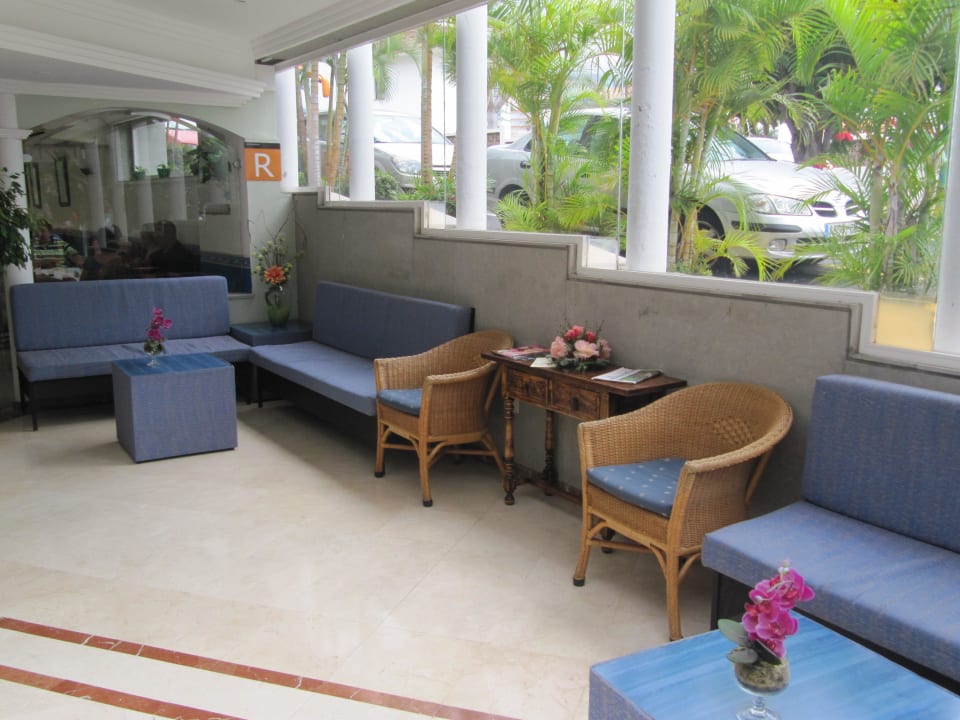 Recepcja Apartments Pez Azul