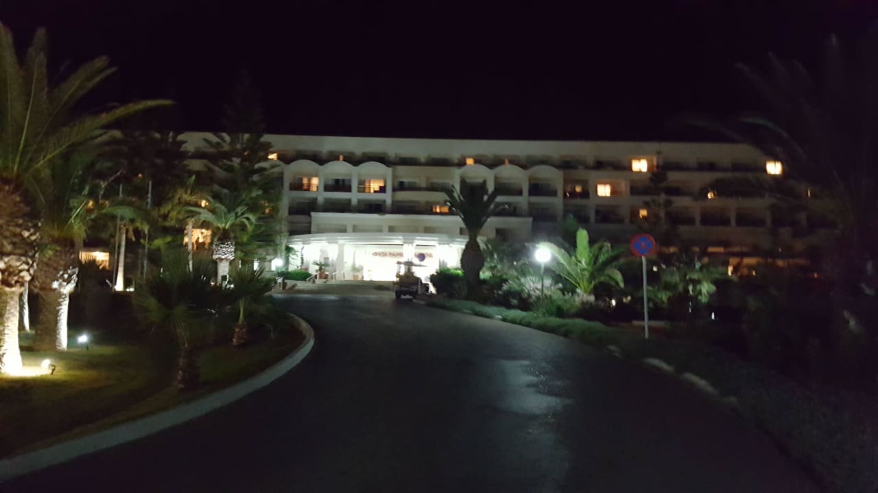 Hotel von außen  Iberostar Waves Creta Panorama & Mare