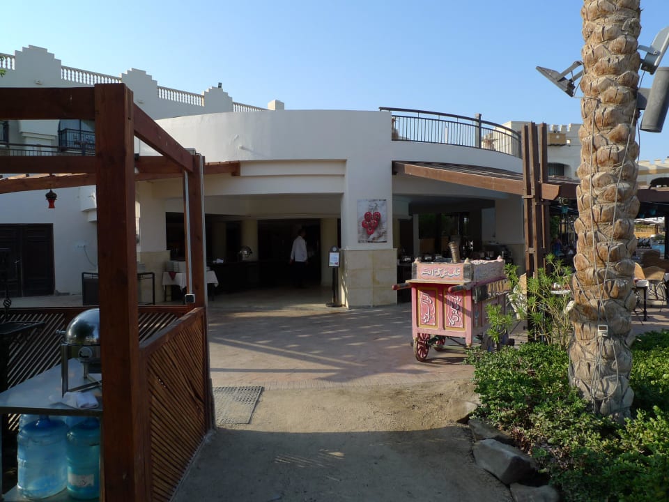 Crowne Plaza Restaurant an der Salzlagune Pickalbatros Palace Hotel-Port Ghalib