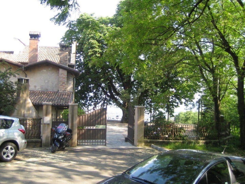 Eingangstor Hotel Locanda La Candola