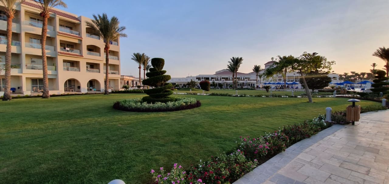 Gartenanlage Pickalbatros Dana Beach Resort - Hurghada