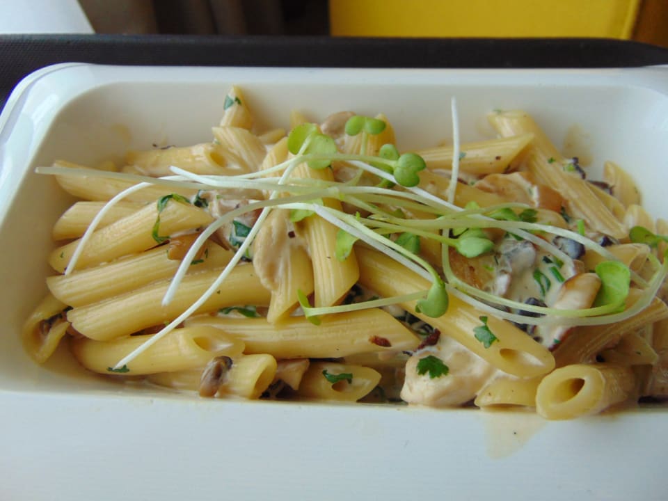 Gastro Crowne Plaza Nairobi Airport