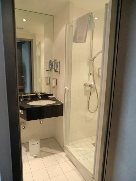 Badezimmer Mercure Hotel Hamburg Mitte