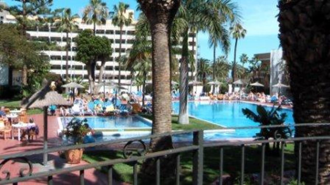 Übersichtsaufnahme der Pools BLUESEA Complejo Puerto Resort (Canarife y Bonanza Palace))