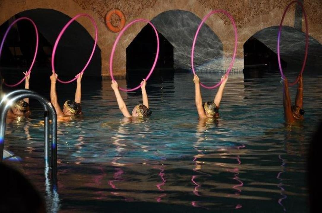 Wasserballett Club Grand Side