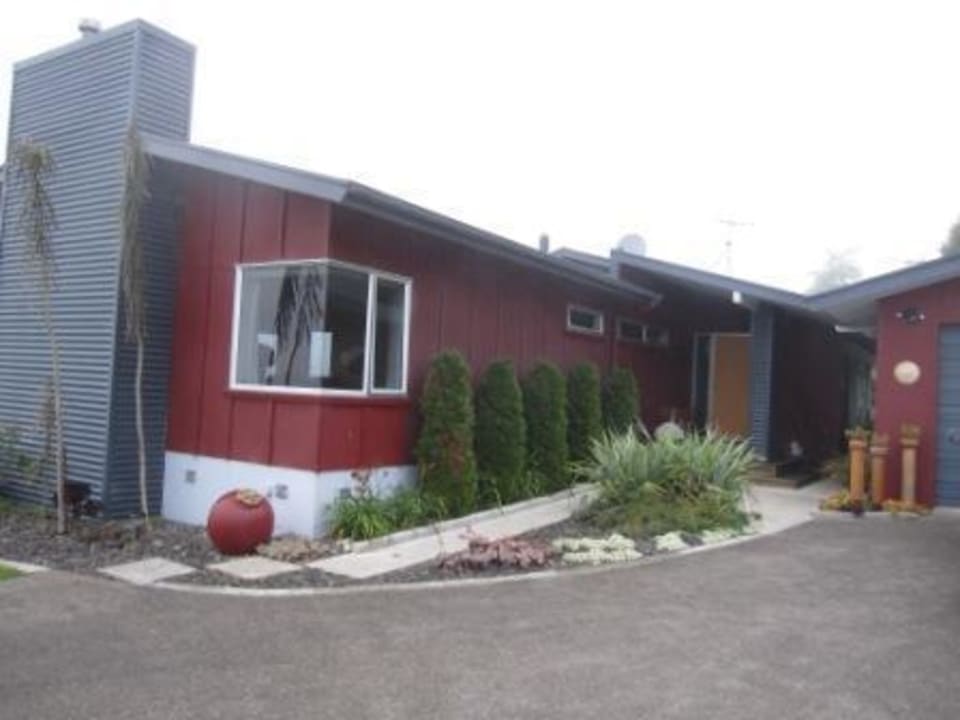 Eingang zum "Simply the Best" Bed & Breakfast Simply the Best