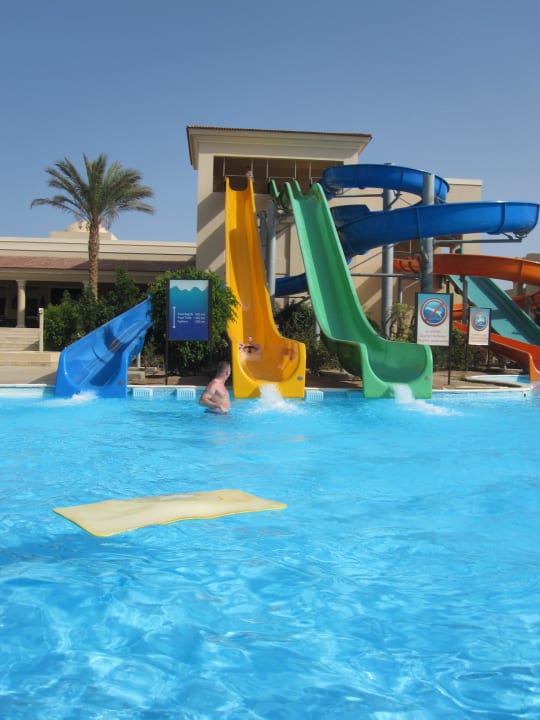 Slide JAZ Aquamarine Resort