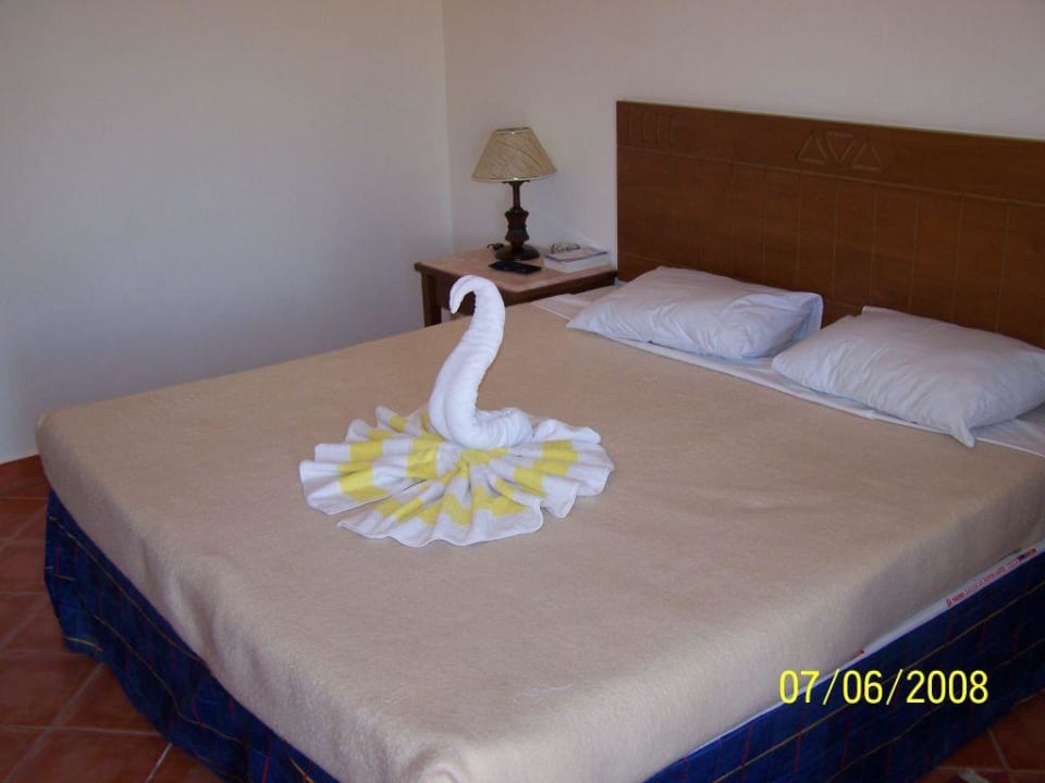 Gestaltung des Bettes Three Corners Sea Beach Resort