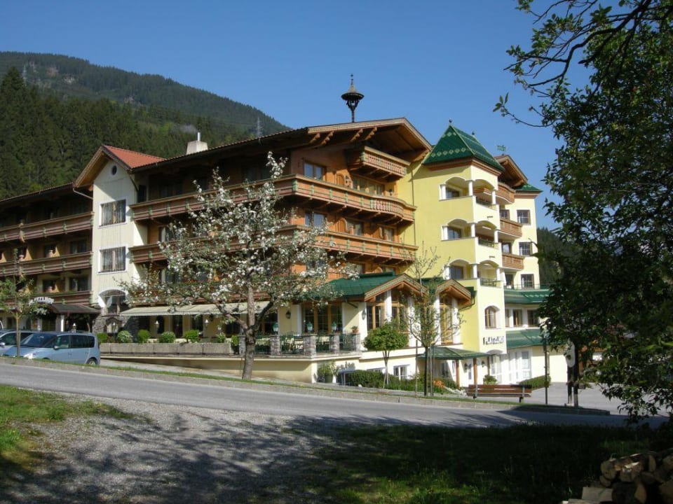 Hotel Platzlhof in Ried Platzlhof - Mein Hotel im Zillertal
