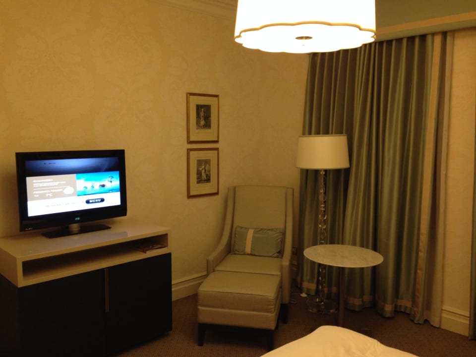 TV & Sitzecke Hotel Bristol, A Luxury Collection Hotel