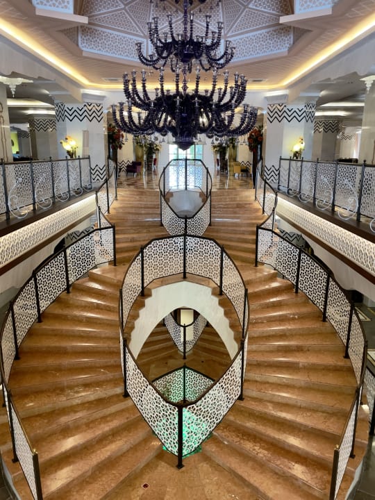 Lobby Royal Taj Mahal Hotel