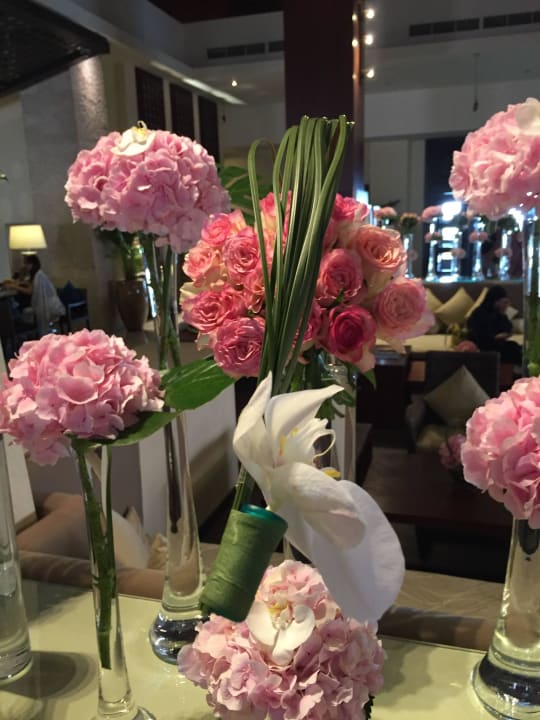 Blumen im Hotel Anantara The Palm Dubai Resort