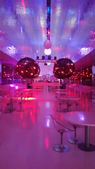 Atrium Adam & Eve - Adults only