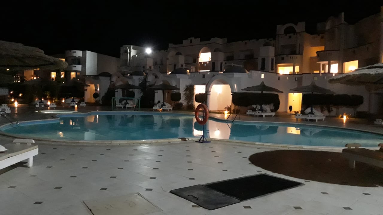 Pool Coral Sun Beach