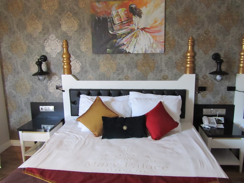 Zimmer Mary Hotel Side