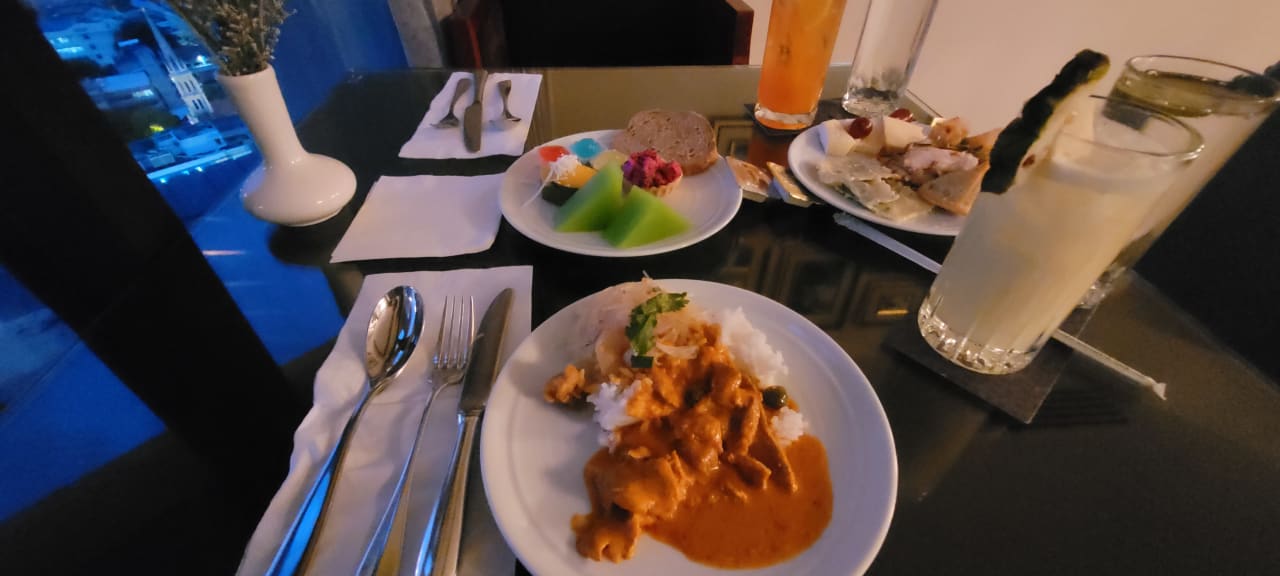 Sonstiges Royal Orchid Sheraton Hotel & Towers
