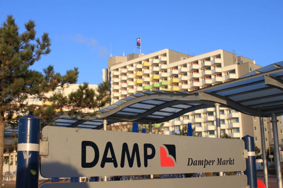 Hotel von außen Damp Ostsee Resort & Ferienpark