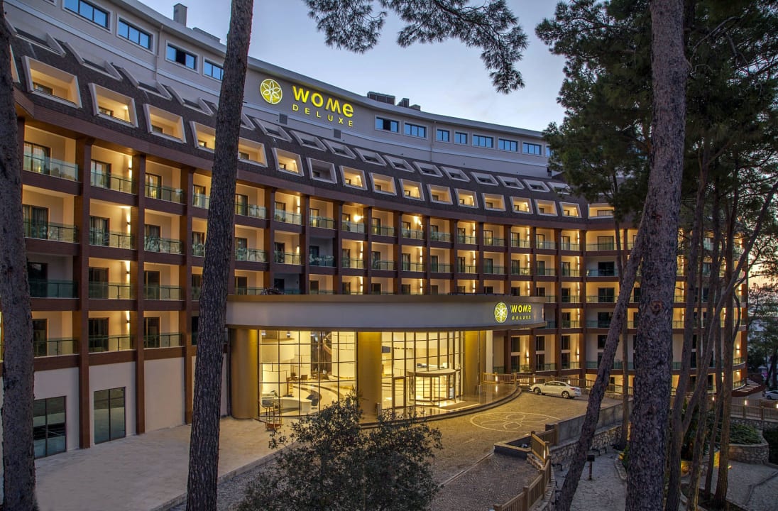Dış alan Wome Deluxe Hotel