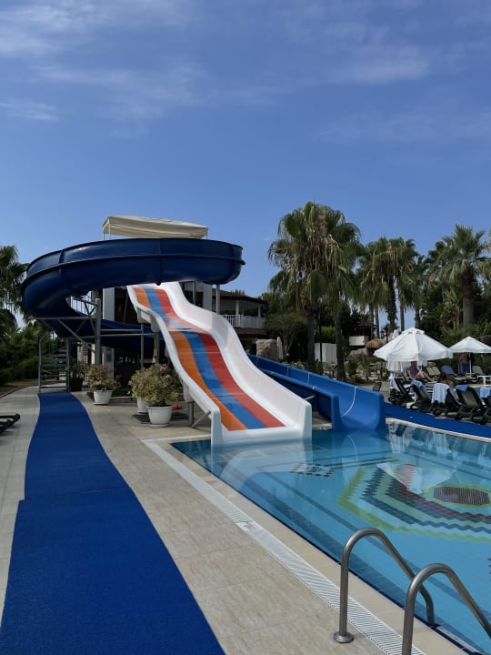 Pool Bella Resort & Spa