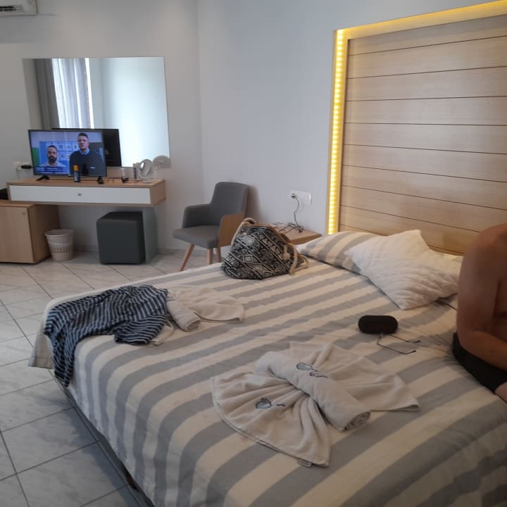 Zimmer HARPIN Happy Days Beach Hotel