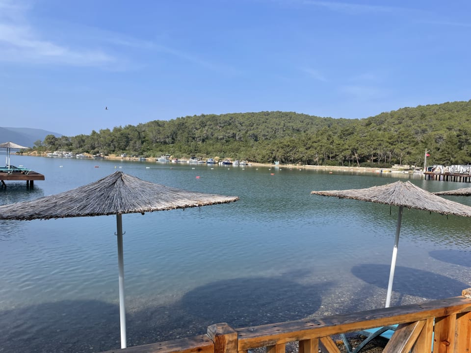 Strand Green Bay Resort & Spa